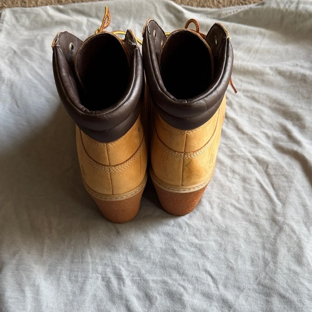 Timberland Tan Leather Platform Boots